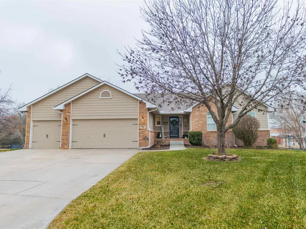 906 McCaskey Ct, Rose Hill, KS 67133