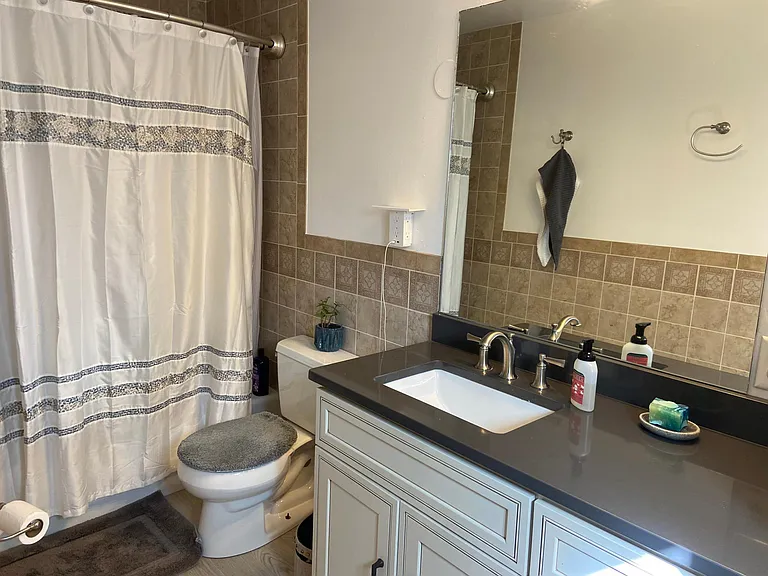 Master bathroom ensuite