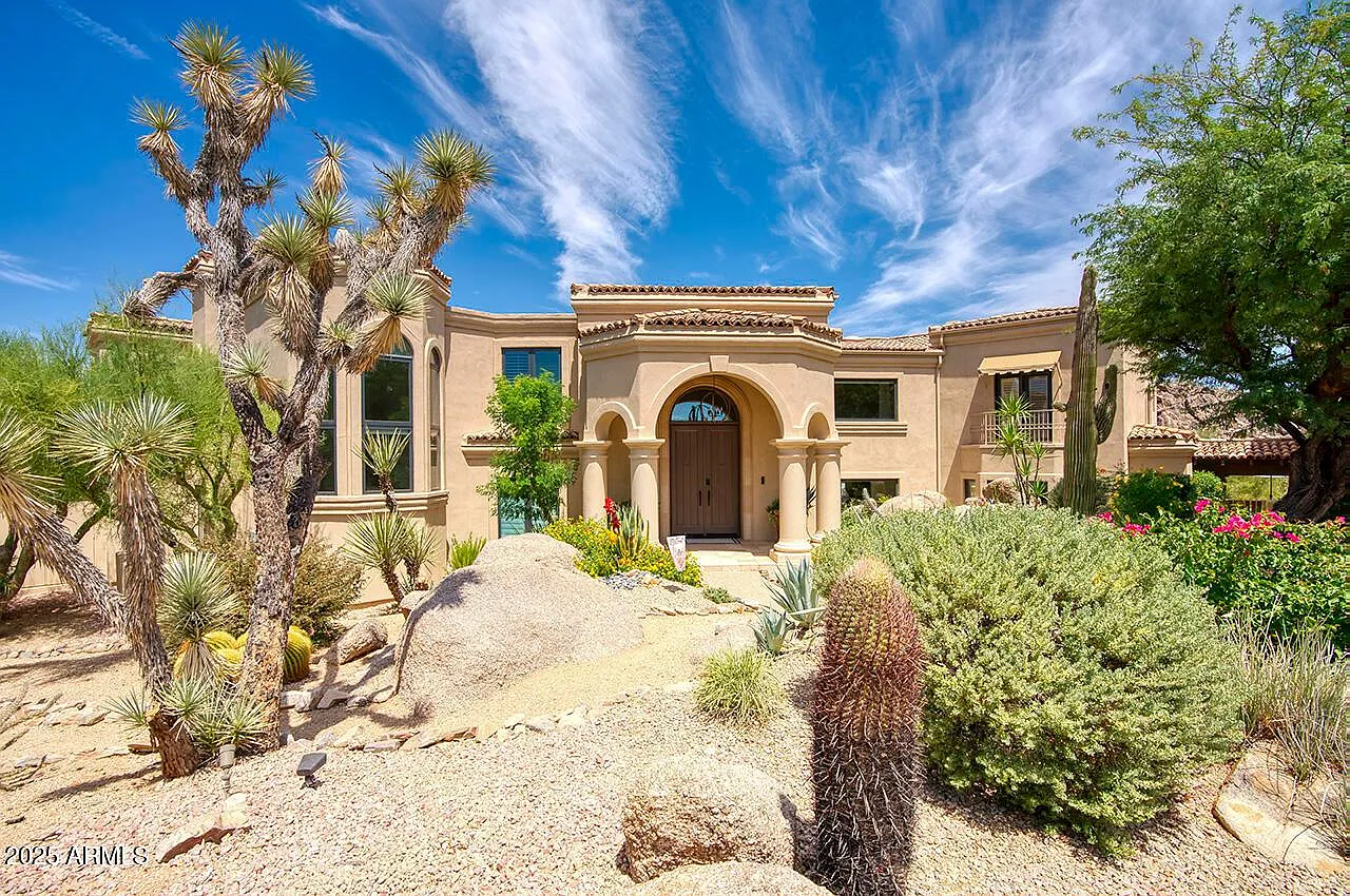 6 bed, 7.5 bath, 7185 sqft, $11,995 — Photo 4