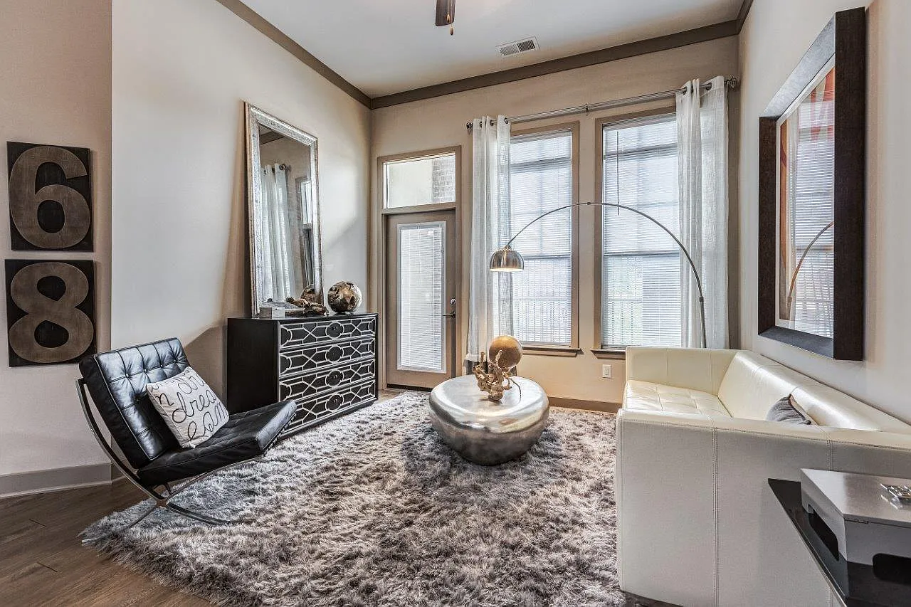 Reserve at Kenton Place Apartment Homes — Photo 4