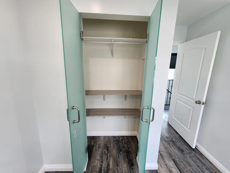 6827 Murietta Ave — Photo 39