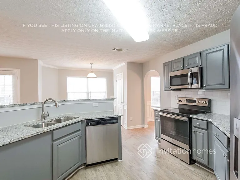 3850 Georgia Dr — Photo 4