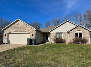 40 Grassy Dr, New Whiteland, IN