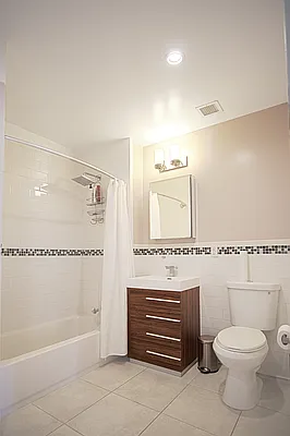 Rented by Keller Williams NYC | media 16