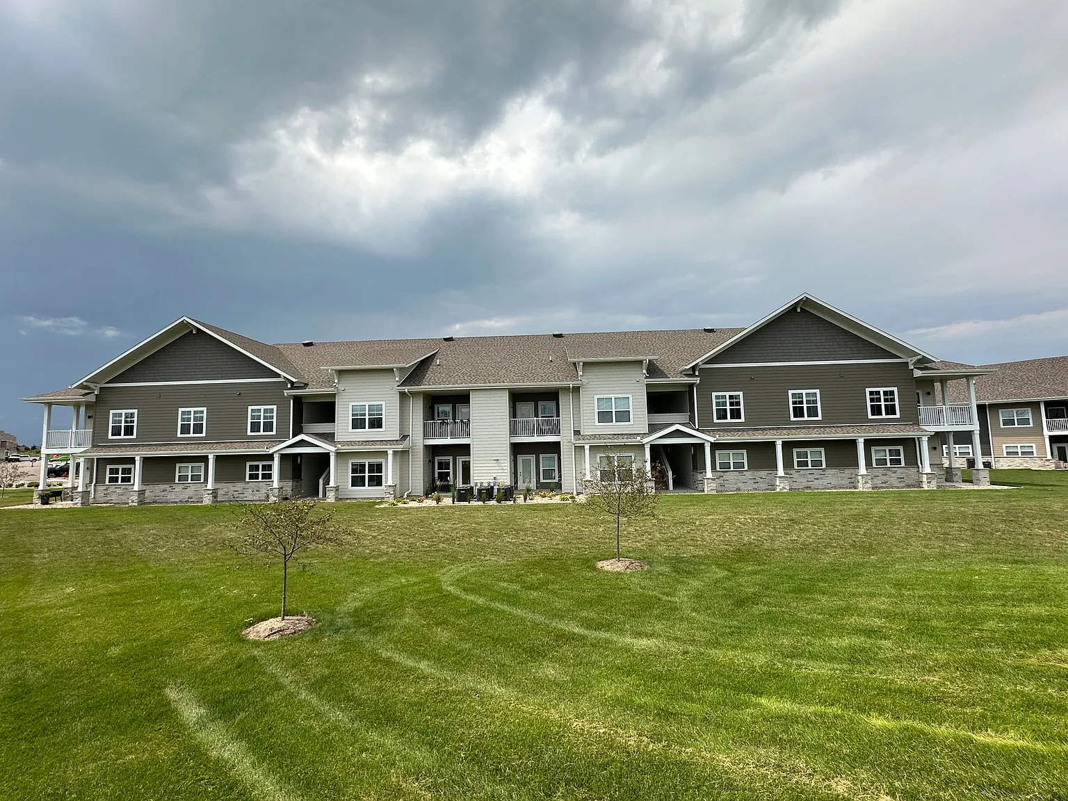 Carden Springs — Photo 4