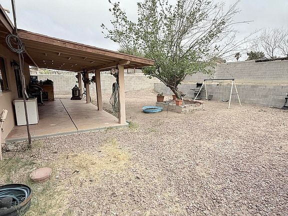 3rd image of 2931 W Calle Canario