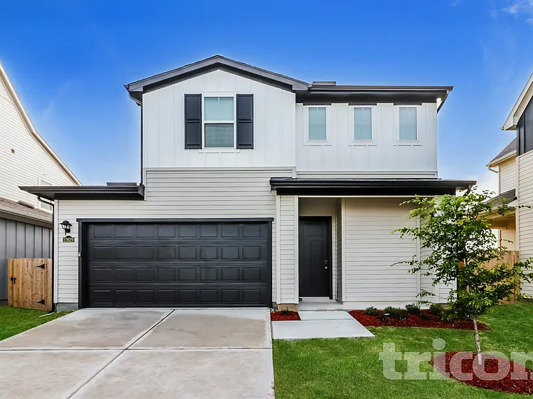 22629 Terazzo Dr — Photo 1