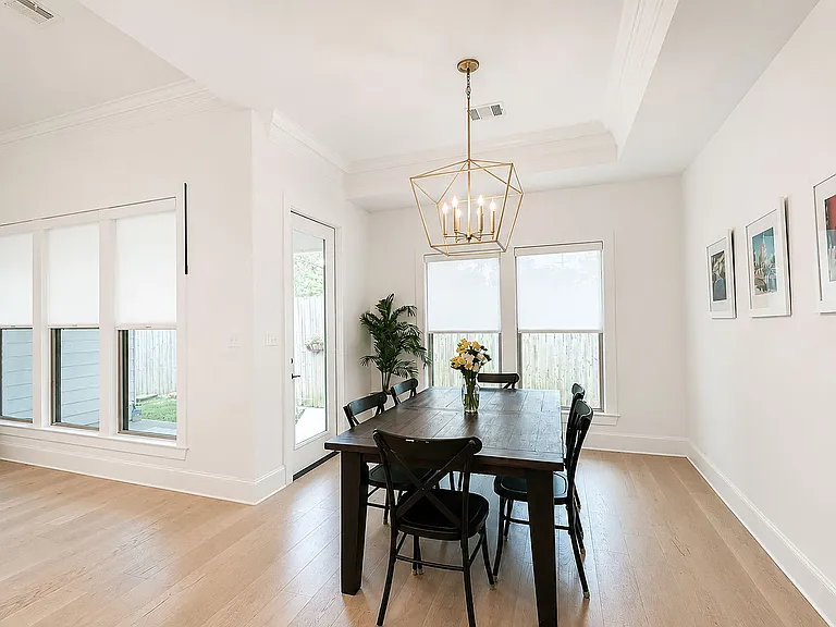 6650 Roux Dr — Photo 3