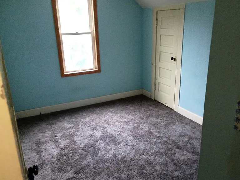 2061 N College St — Photo 5