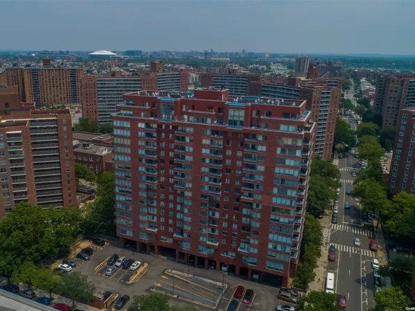 62-54 97th Place #4I, Rego Park, NY 11374