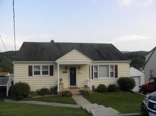 2021 Lee Ave, Bluefield, VA 24605