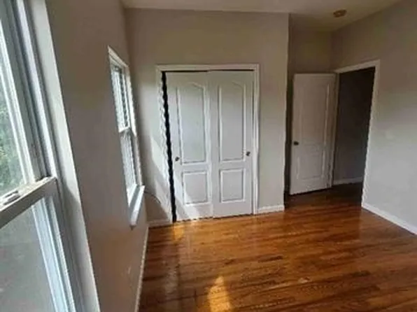 289 Arlington Avenue image 10 of 13