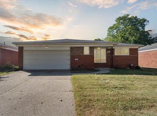 28623 Panama St, Warren, MI 48092