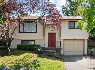 827 S Calvin Rd, Spokane Valley, WA 99037