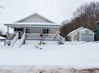 18 William St, Lockport, NY 14094