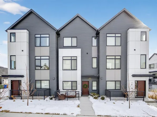 10 W Currie Walk SW, Calgary, AB T3E 8H6