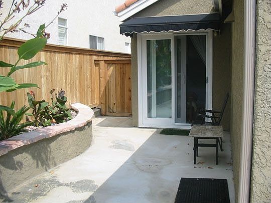 Side patio