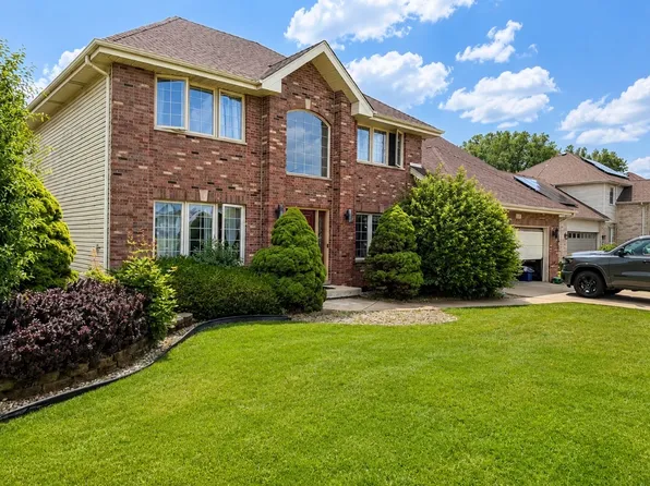 637 Primrose Ln, Matteson, IL 60443