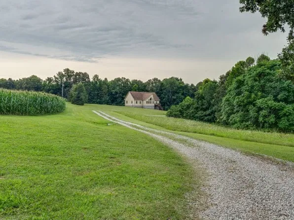 4664 New Cut Rd, Greenbrier, TN 37073