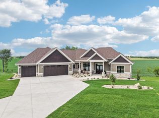 3330 Colton Way, Sun Prairie, WI 53590