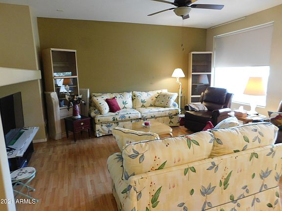 2nd image of 44016 W Windrose Dr