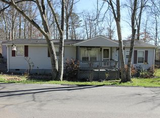 569 N Cunningham Rd, Seymour, TN 37865