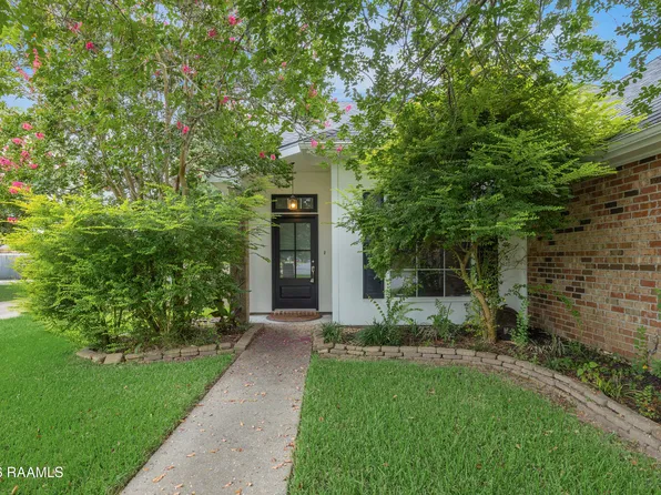 514 Pear Tree Cir, Broussard, LA 70518
