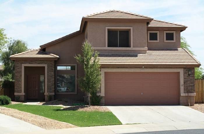 GREAT CURB APPEAL