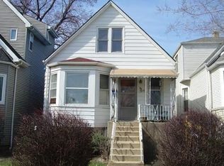 3648 N Central Park Ave, Chicago, IL 60618
