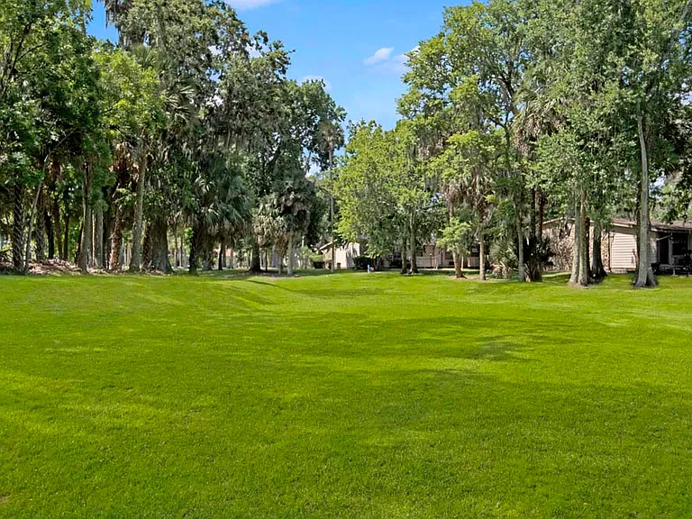 Nova Glen — Photo 9