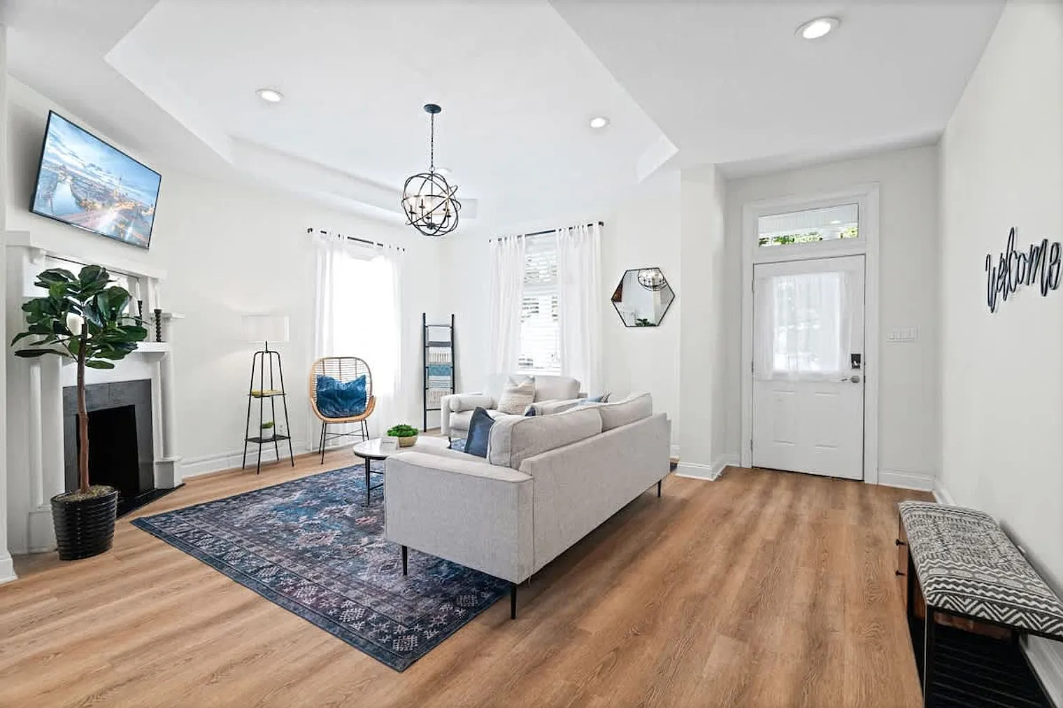 4 bed, 4.0 bath, 2895 sqft, $4,374 — Photo 3
