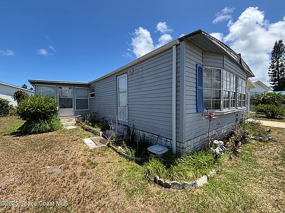 3rd image of 1161 Waterway Dr