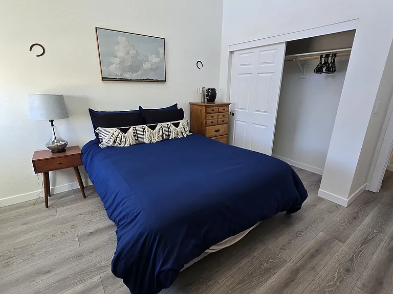 1522 E Edgemont Ave — Photo 21