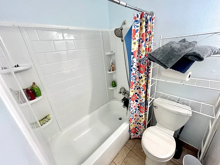 4969 Yacht Harbour Dr — Photo 25