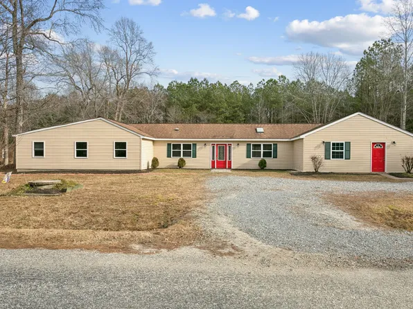 8157 Sheffield Dr, Gloucester, VA 23061