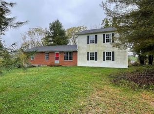 366 Stone Rd, Paris, KY 40361