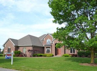 1110 Buttonwood Ct, Greenfield, IN