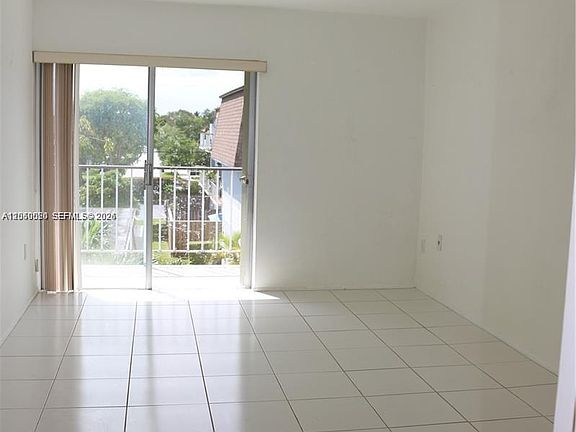 5th image of 9611 SW 77th Ave APT 306A