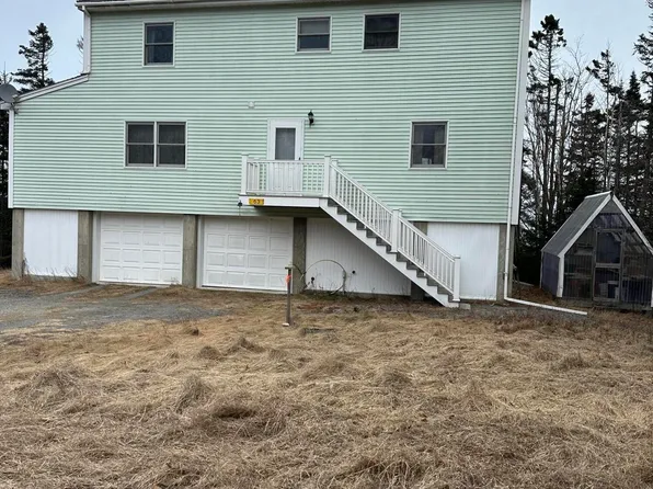 63 Bear Cove Road, Milbridge, ME 04658