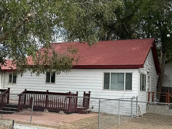 802 Cedar St, Carlin, NV 89822