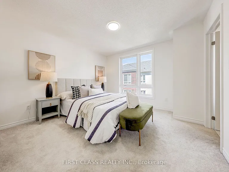 22 Massachusetts Ln — Photo 15