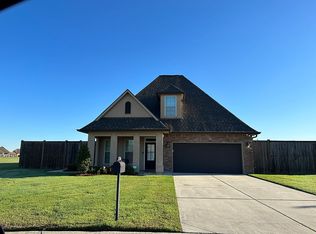 183 Copperfield Ct, Thibodaux, LA 70301