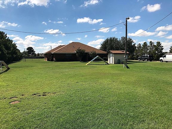 2nd image of 612 E County Road 130