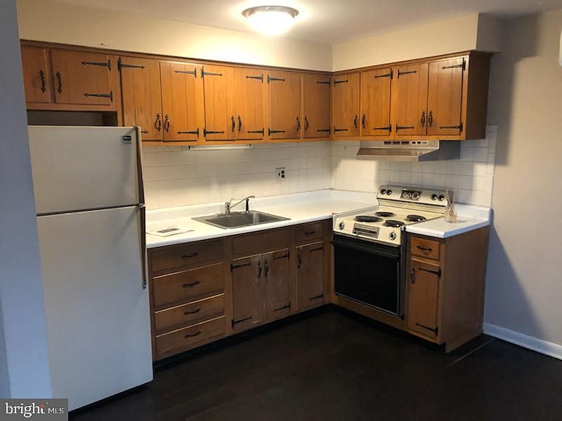 3 Beverly Ln UNIT B, Stratford, NJ 08084 Zillow