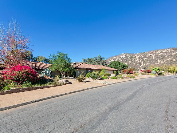 2nd image of 25909 Kornblum Dr