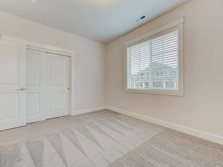 491 5th Ave NE — Photo 13