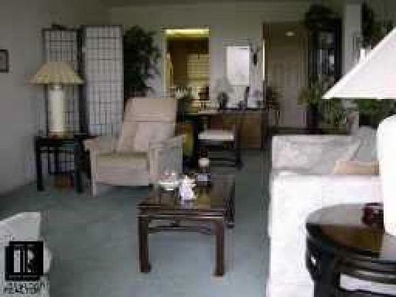 4th image of 1332 Pasadena Ave S APT 402