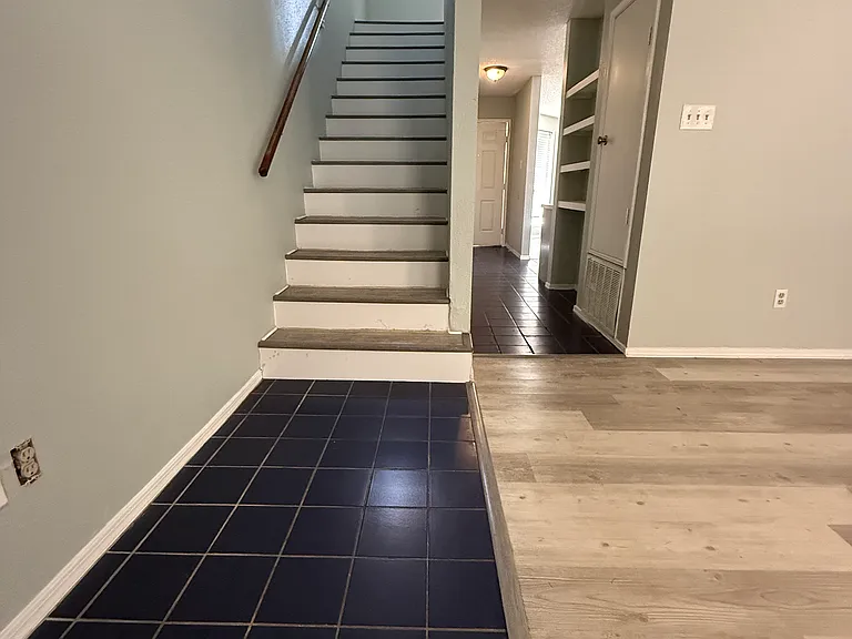 4918 Ali Ave #2 — Photo 3