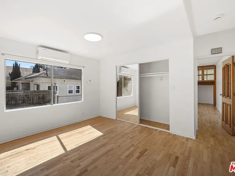 1538 N Mariposa Ave — Photo 12