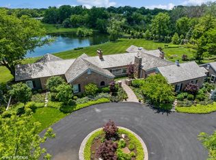 32 Oak Knoll Rd, Barrington Hills, IL 60010